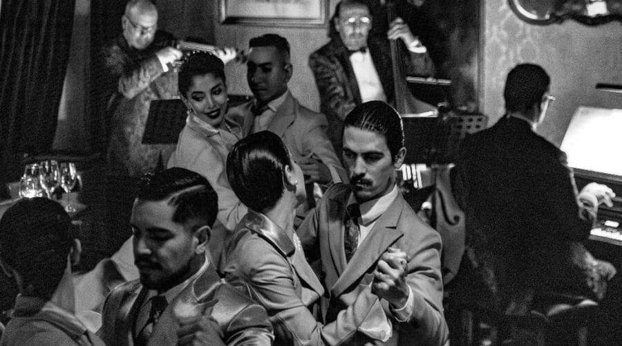 Beautiful tango show in San Telmo Bar Sur